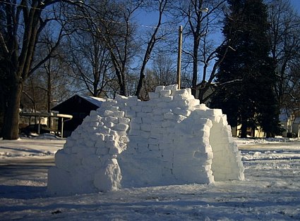 igloo from the side