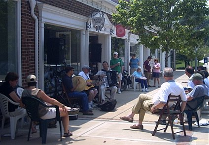 Eddie Delahunt plays Bloomsday