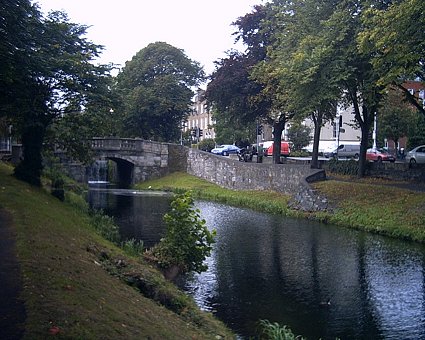 Grand Canal, Bridge